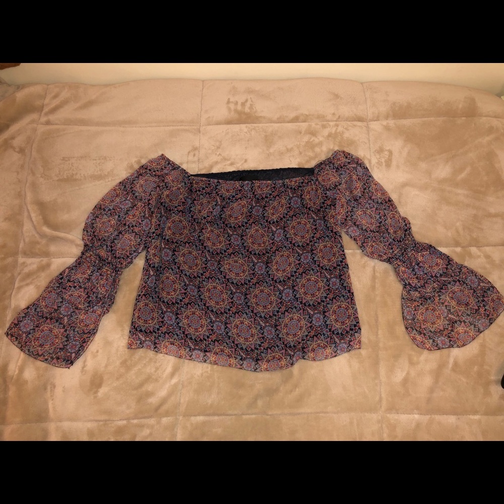 Mosaic Pattern Off Shoulder Long Sleeved Top